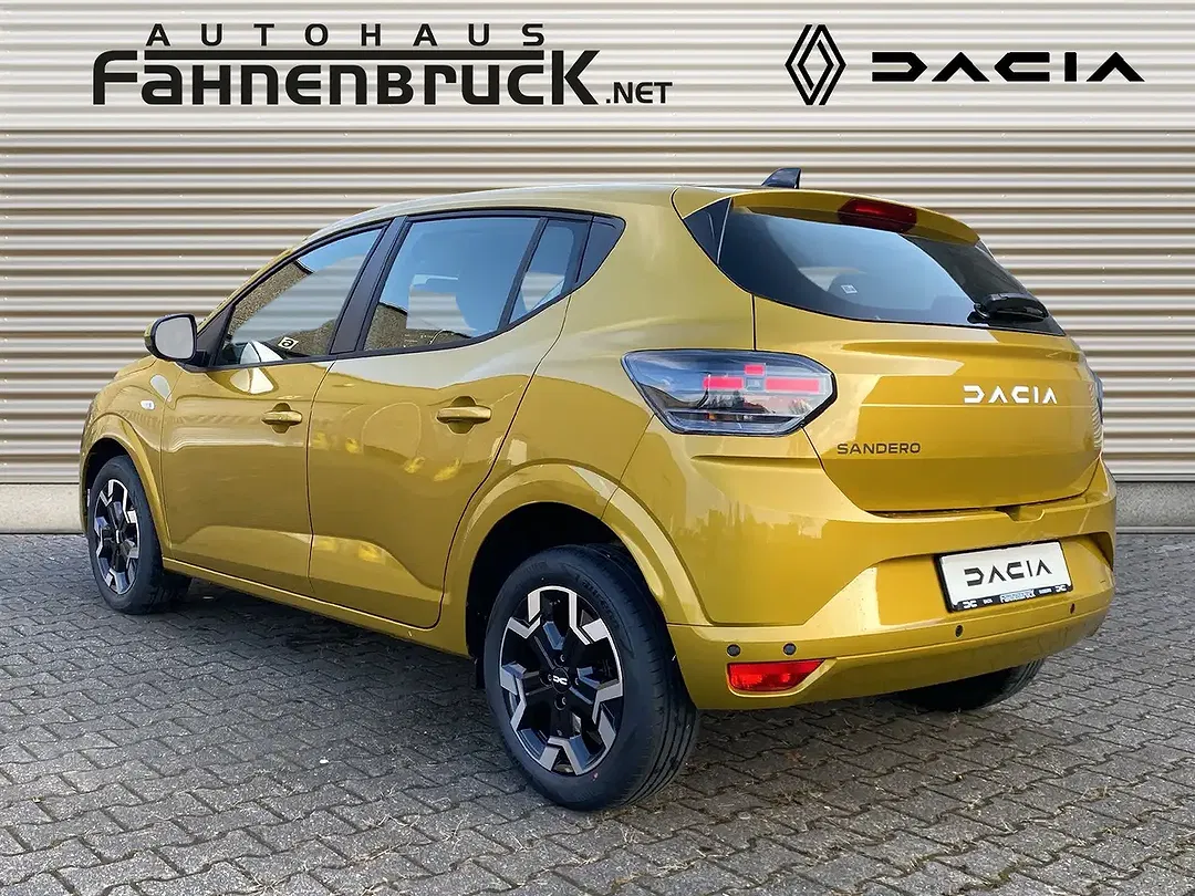 Dacia Sandero - Thumbnail 3