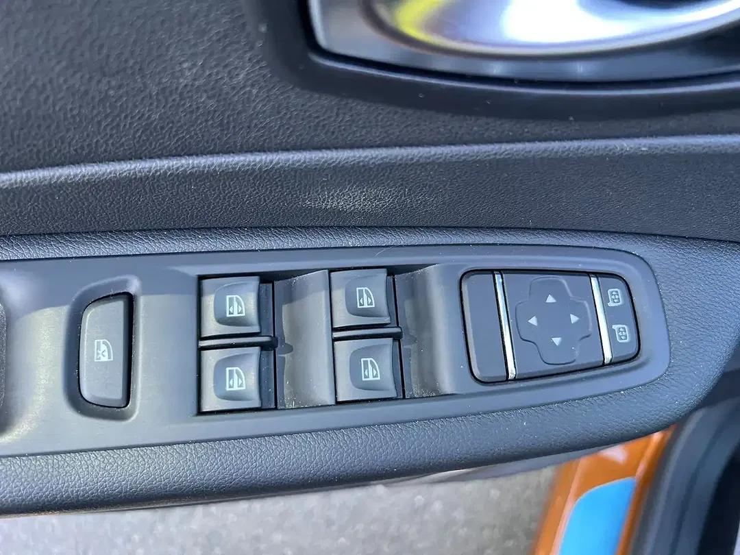 Renault Captur - Thumbnail 14