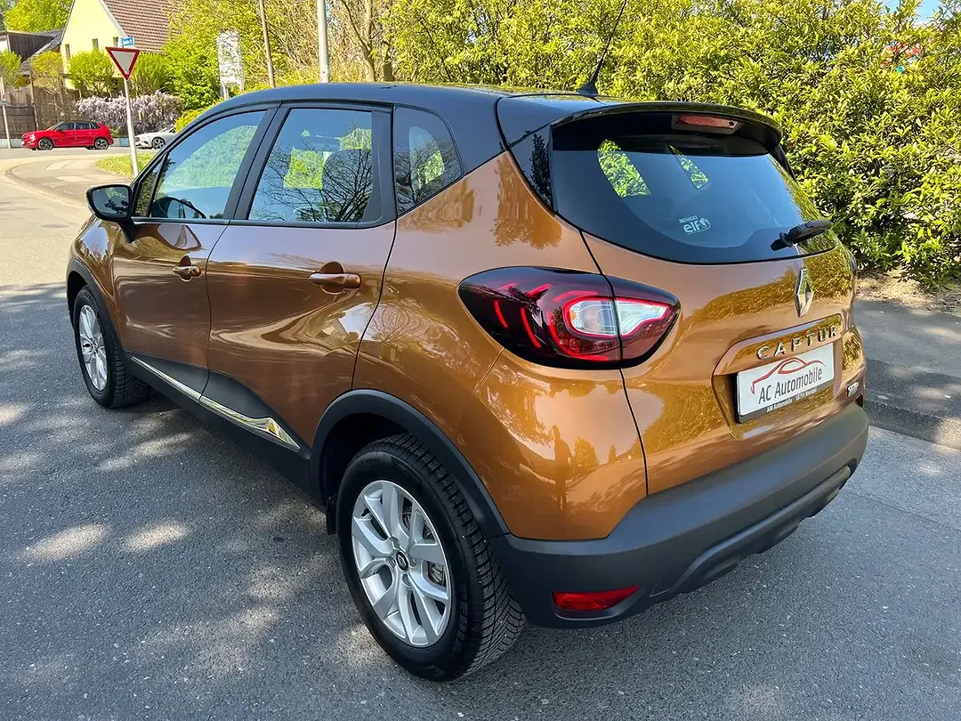 Renault Captur - Thumbnail 6