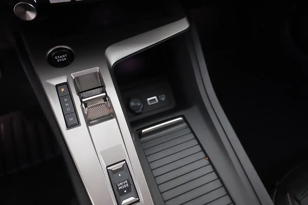 Peugeot 308 - Thumbnail 12