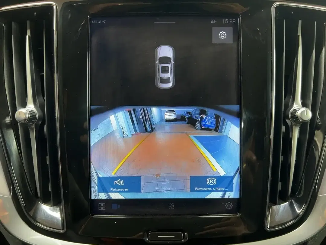 Volvo S60 - Thumbnail 8