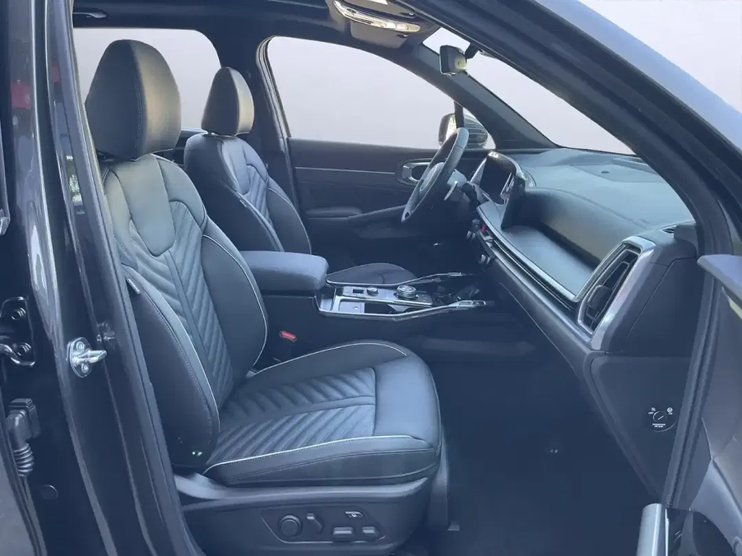 Kia Sorento - Thumbnail 8