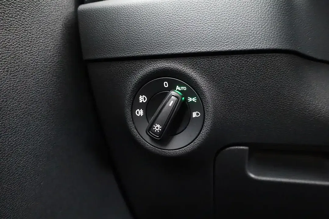 Skoda Karoq - Thumbnail 9