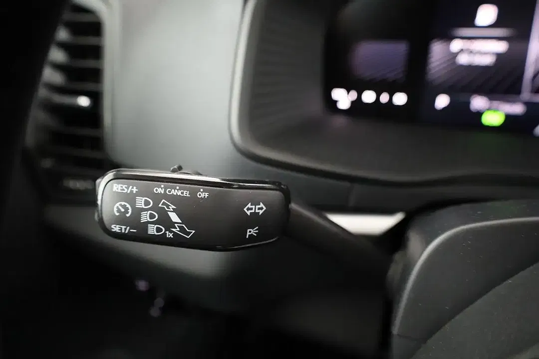 Skoda Karoq - Thumbnail 10
