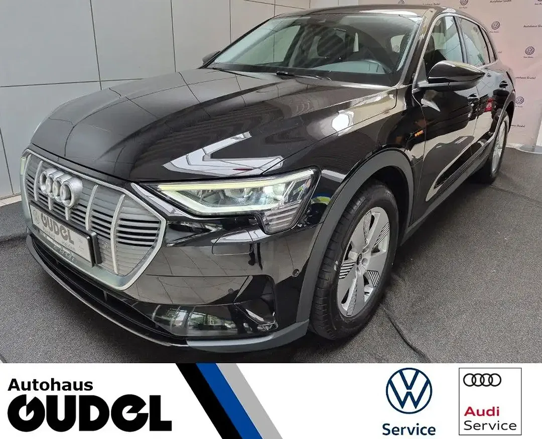 Audi e-tron - Thumbnail 1