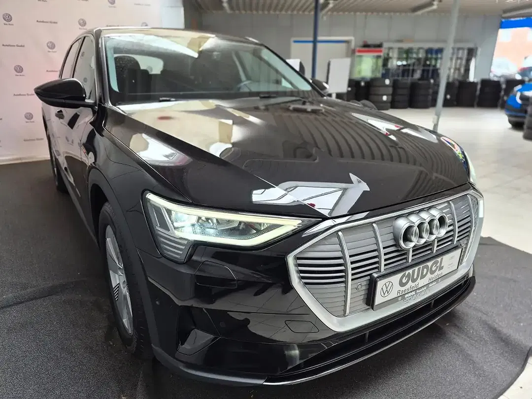 Audi e-tron - Thumbnail 2