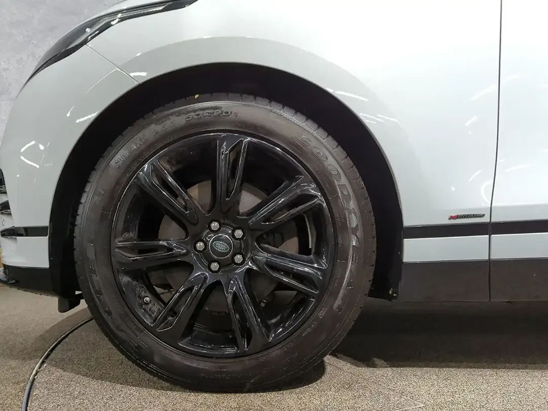 Land Rover Range Rover Velar - Thumbnail 9