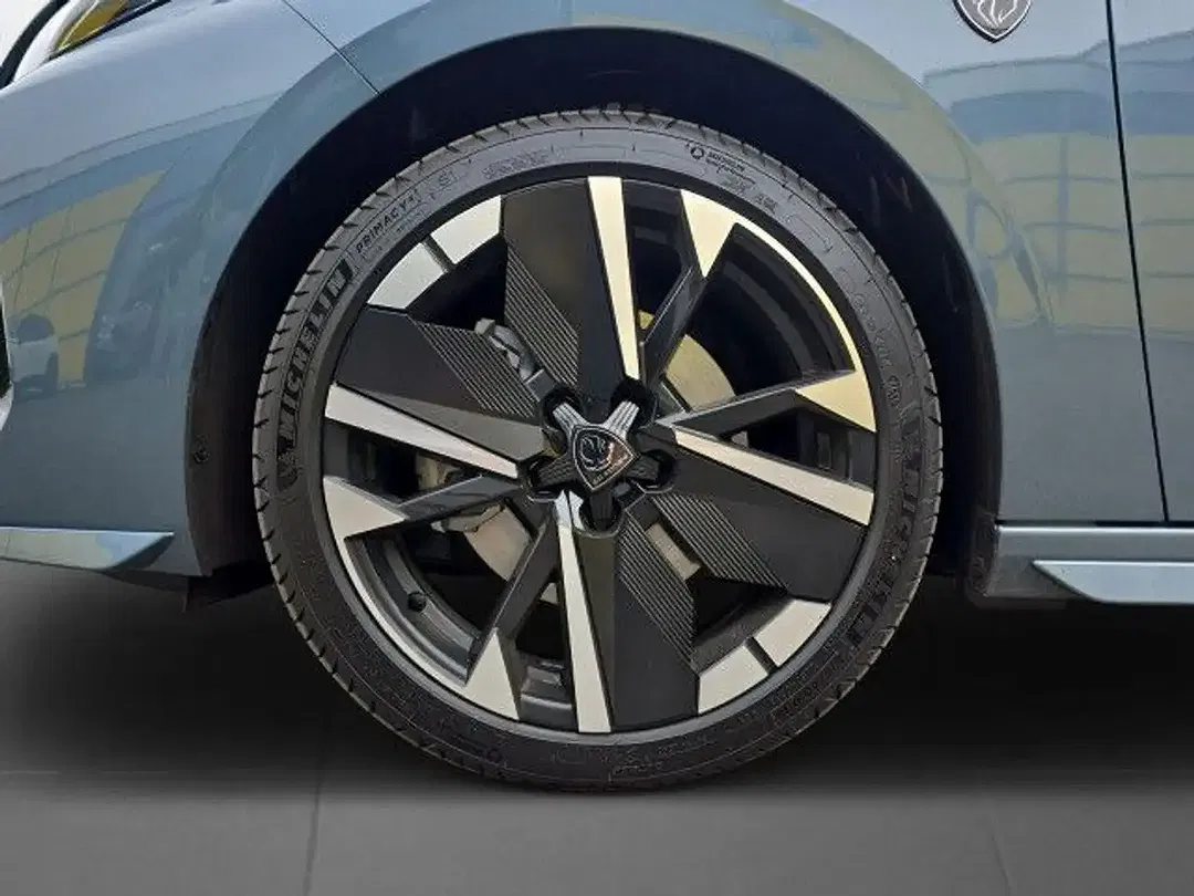 Peugeot 308 - Thumbnail 5