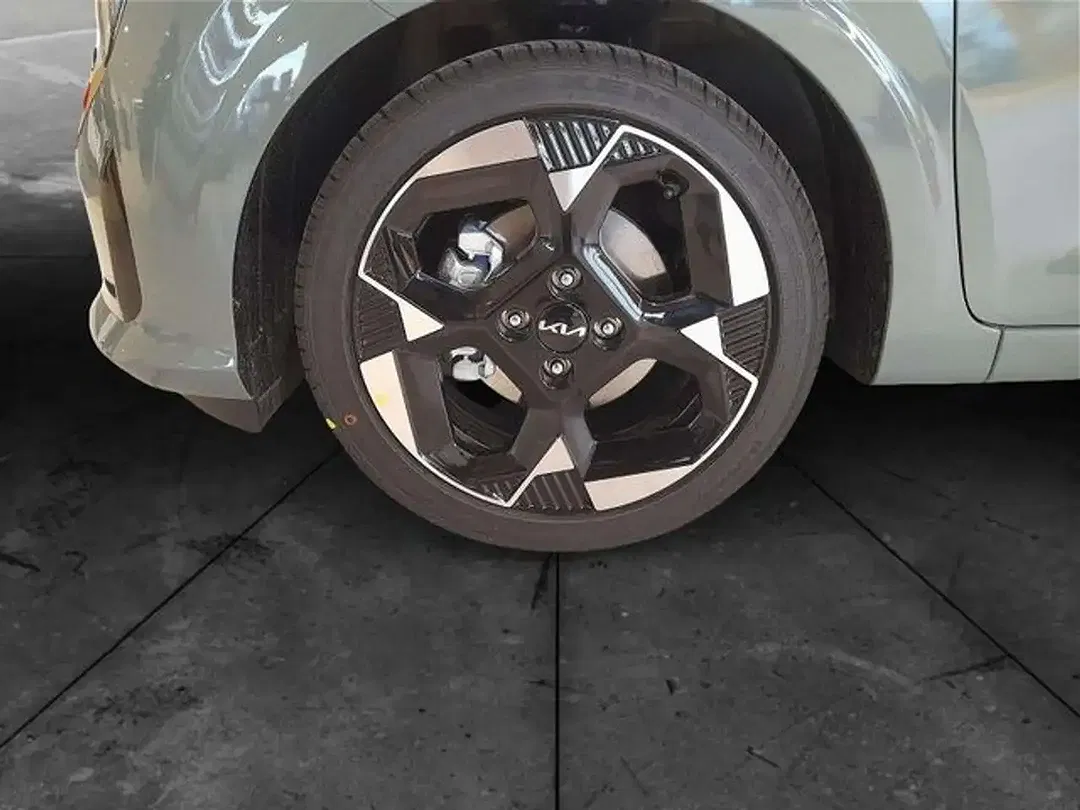Kia Picanto - Thumbnail 4