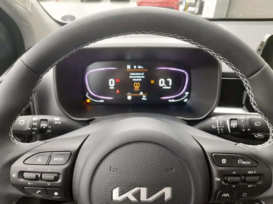 Kia Picanto - Thumbnail 8