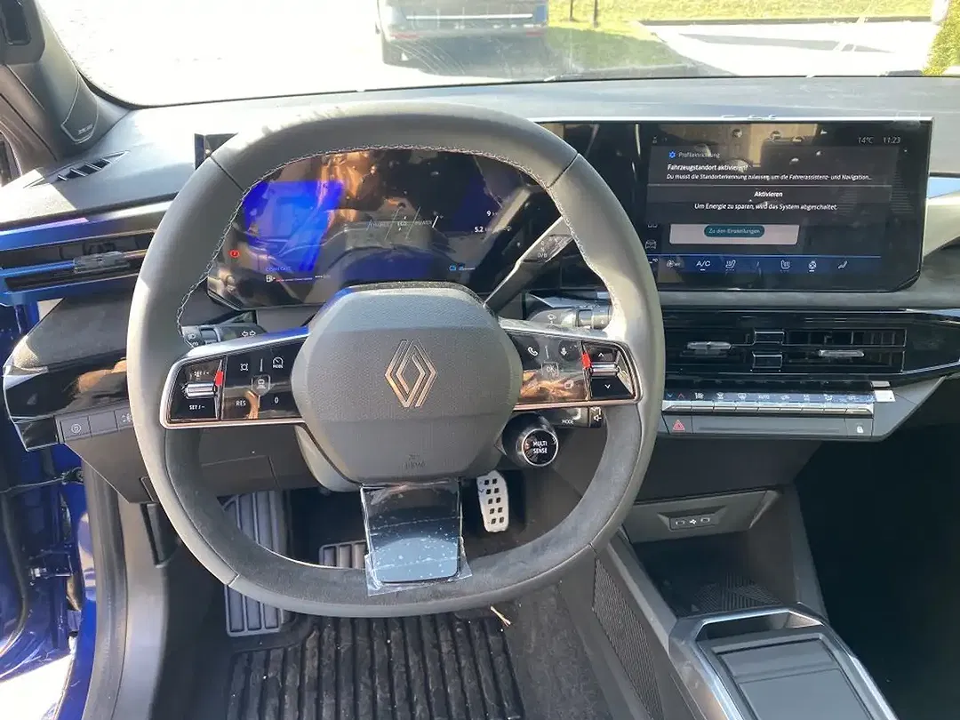 Renault Clio - Thumbnail 11