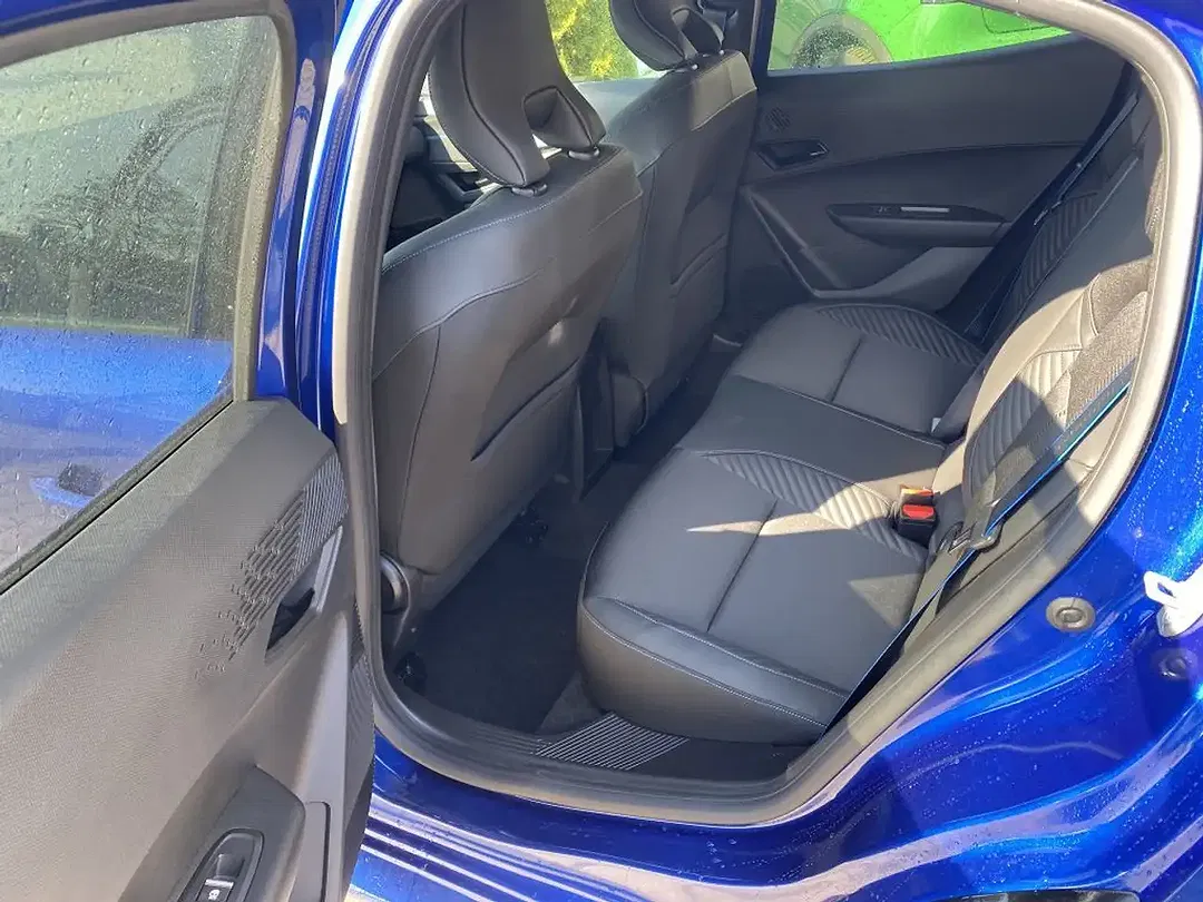 Renault Clio - Thumbnail 8
