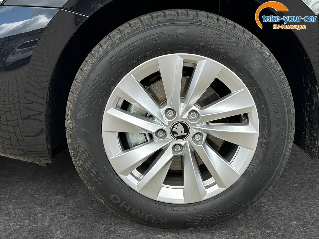Skoda Octavia - Thumbnail 10