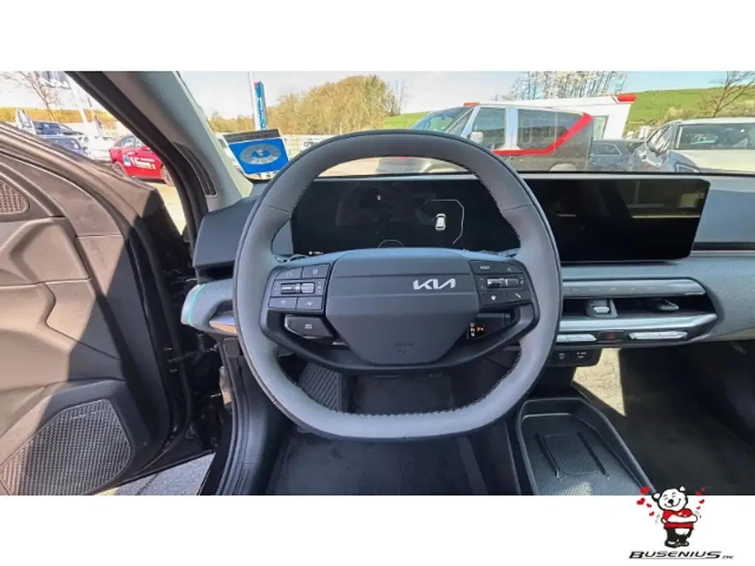 Kia EV4 - Thumbnail 12