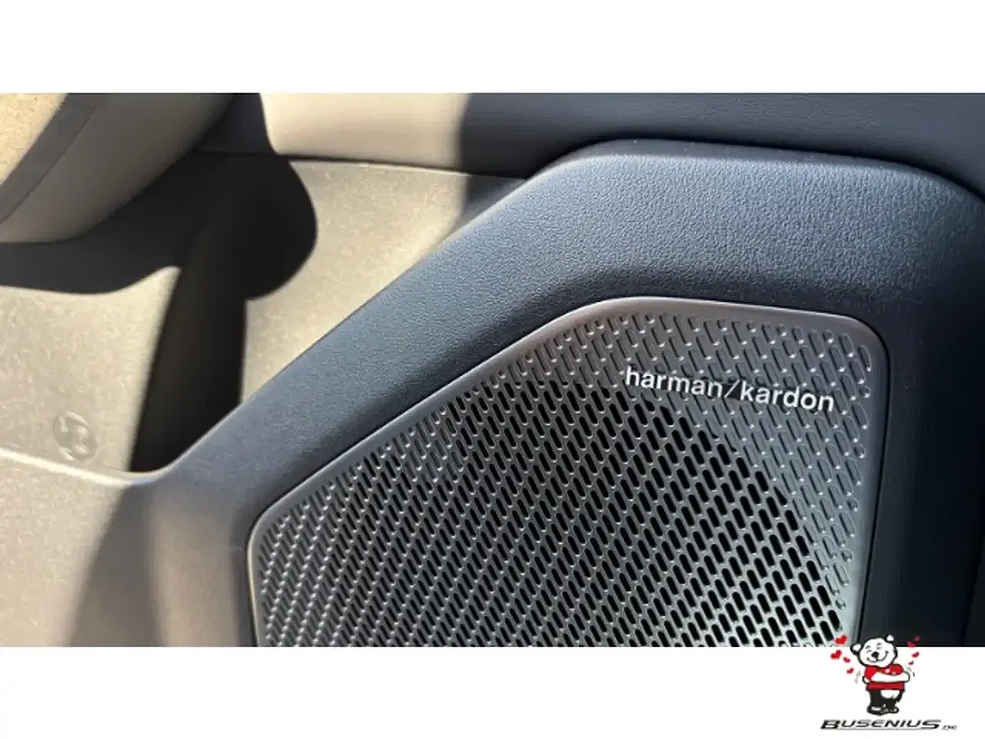 Kia EV4 - Thumbnail 13
