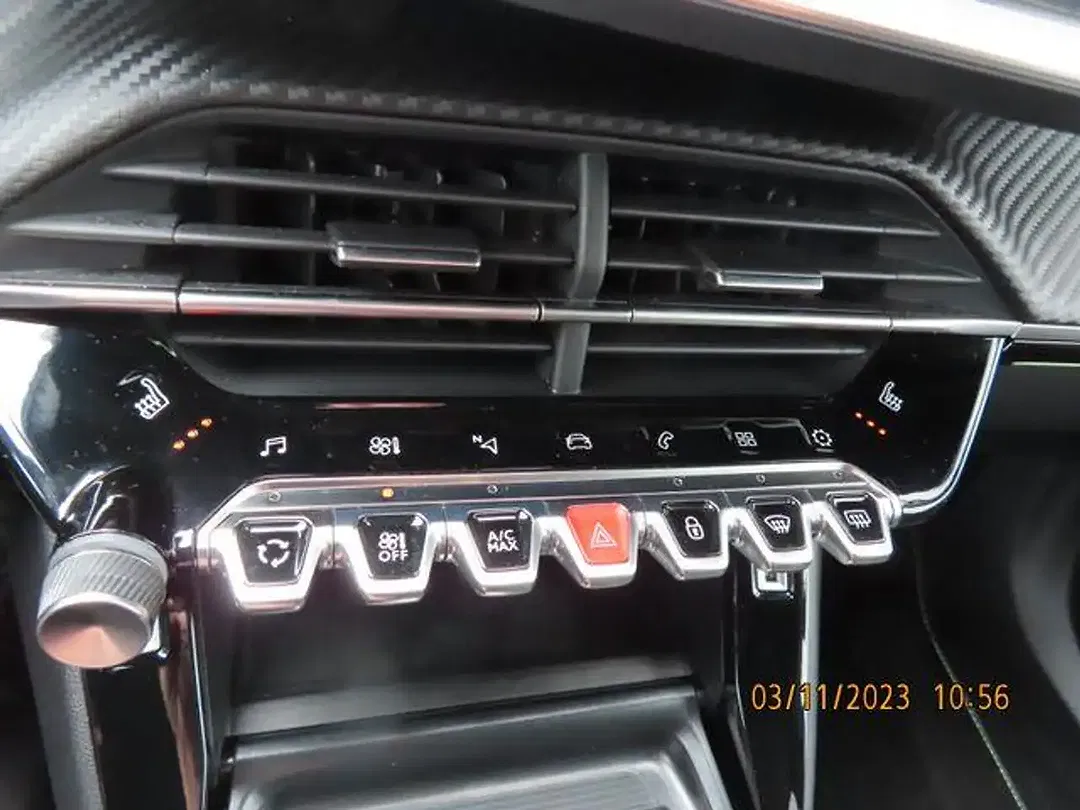 Peugeot 2008 - Thumbnail 15
