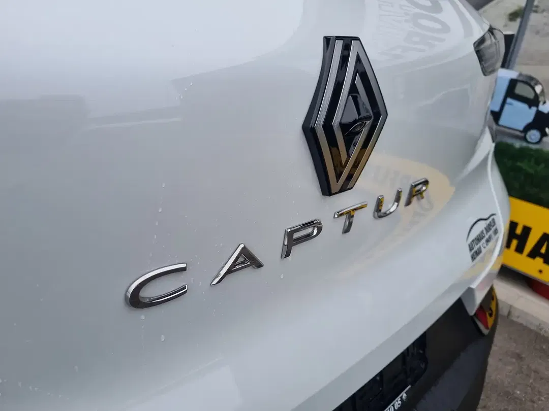 Renault Captur - Thumbnail 9