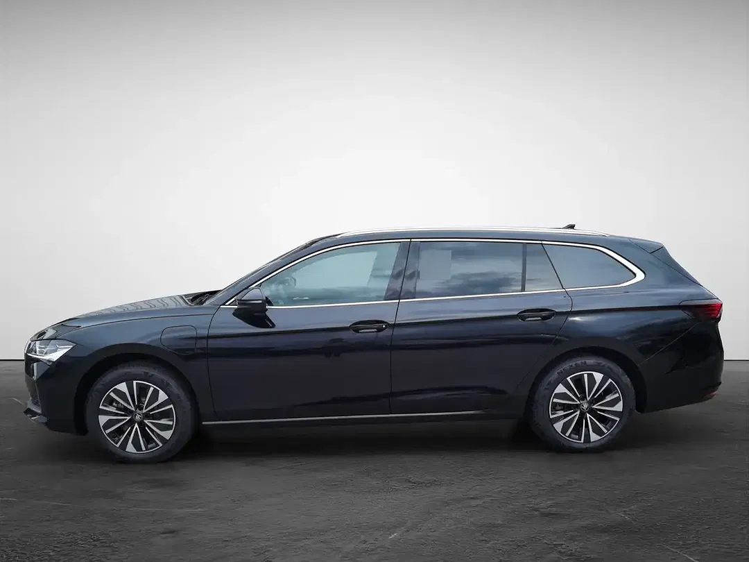 Skoda Superb - Thumbnail 3