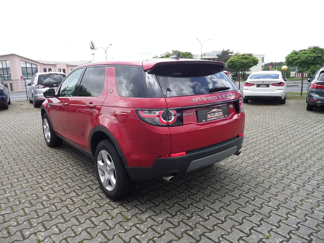 Land Rover Discovery Sport - Thumbnail 3