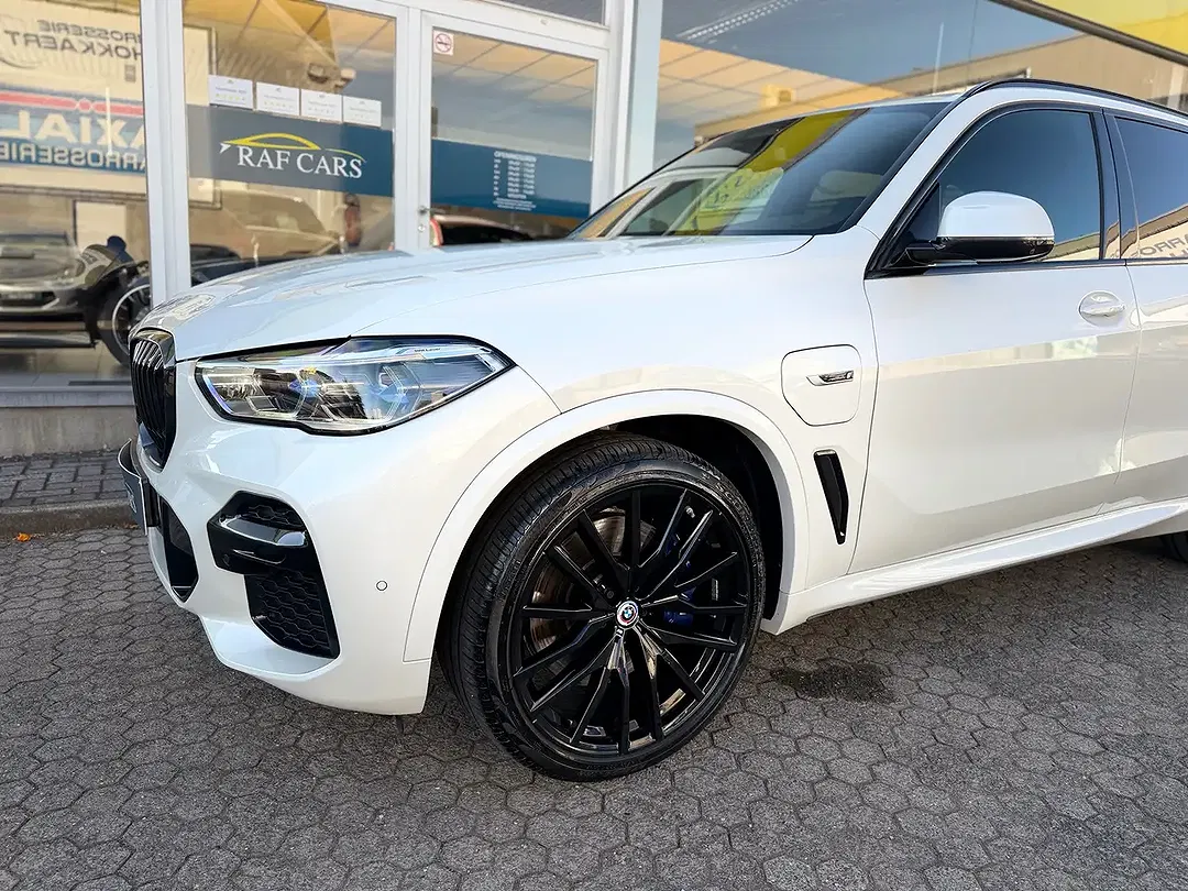BMW X5 - Thumbnail 4