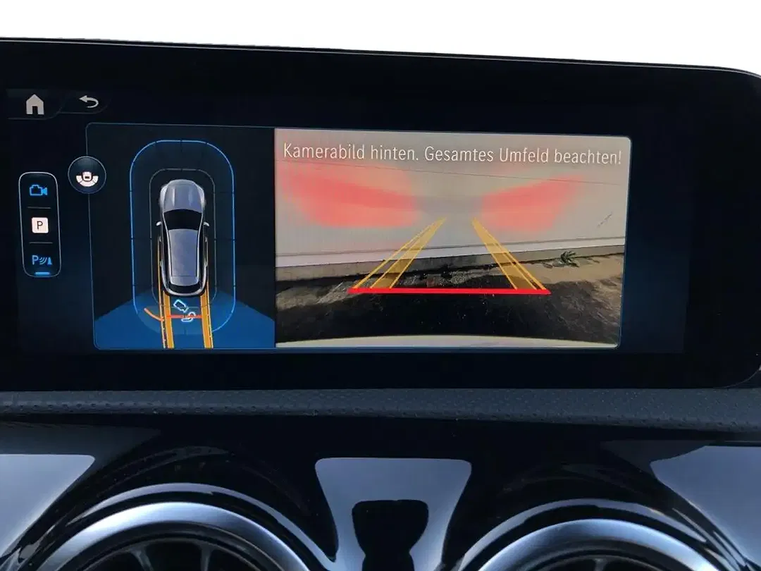 Mercedes-Benz CLA 200 - Thumbnail 6