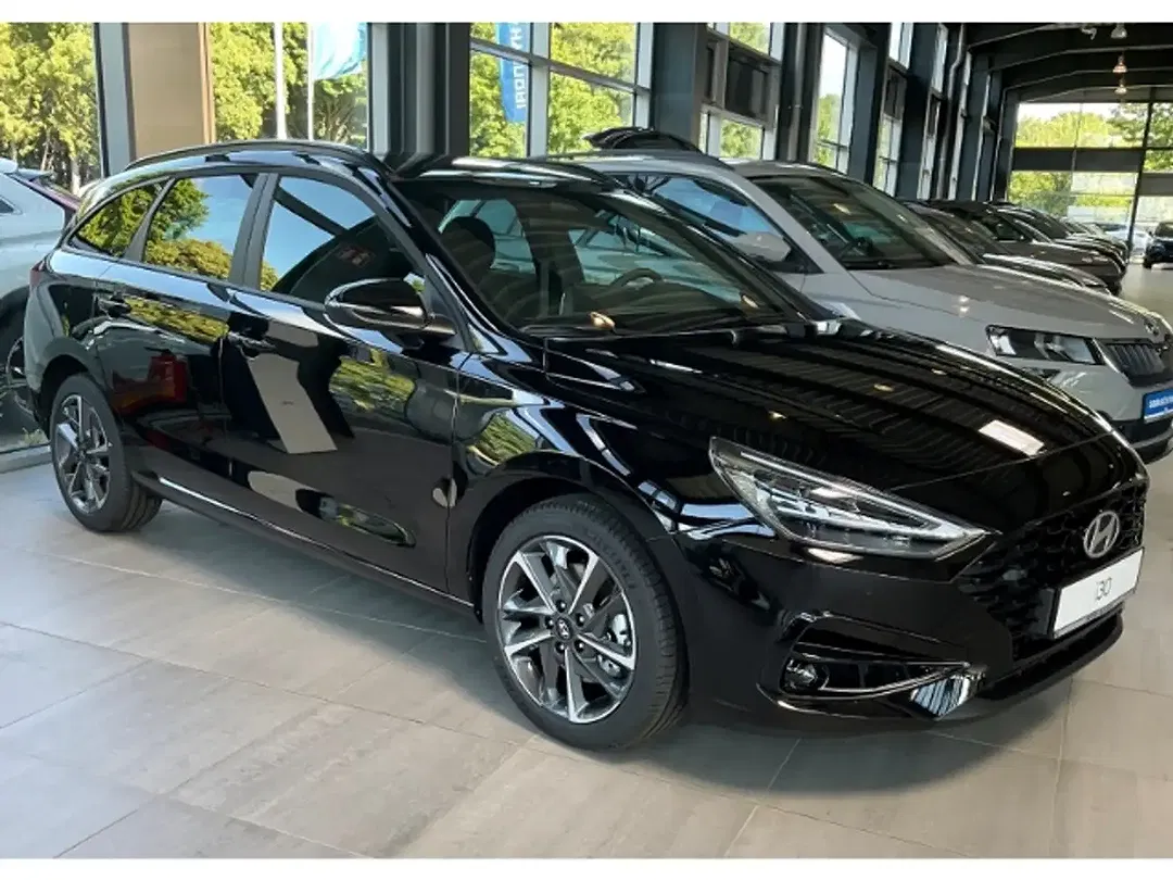 Hyundai i30 - Thumbnail 3