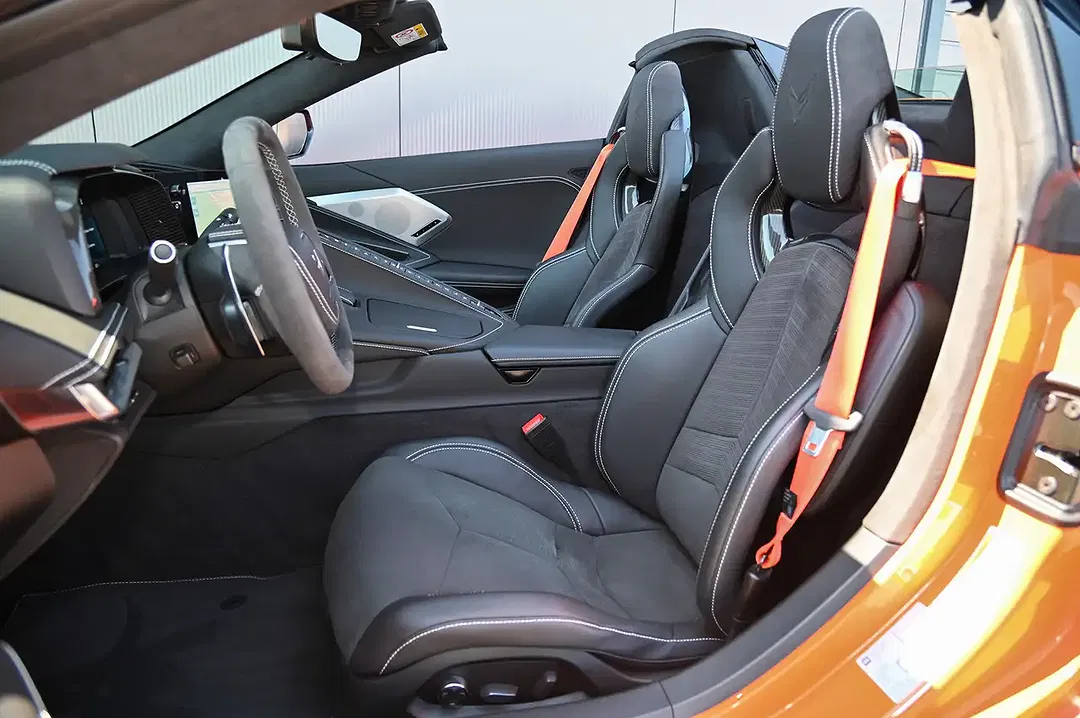 Corvette C8 - Thumbnail 7