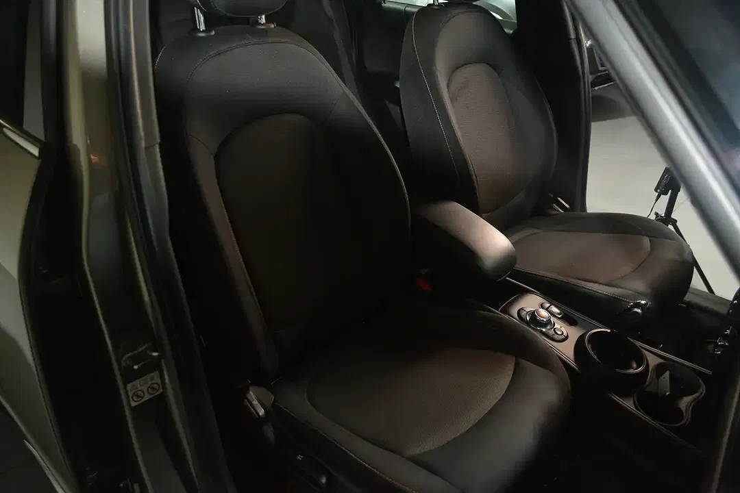 MINI Cooper Countryman - Thumbnail 15