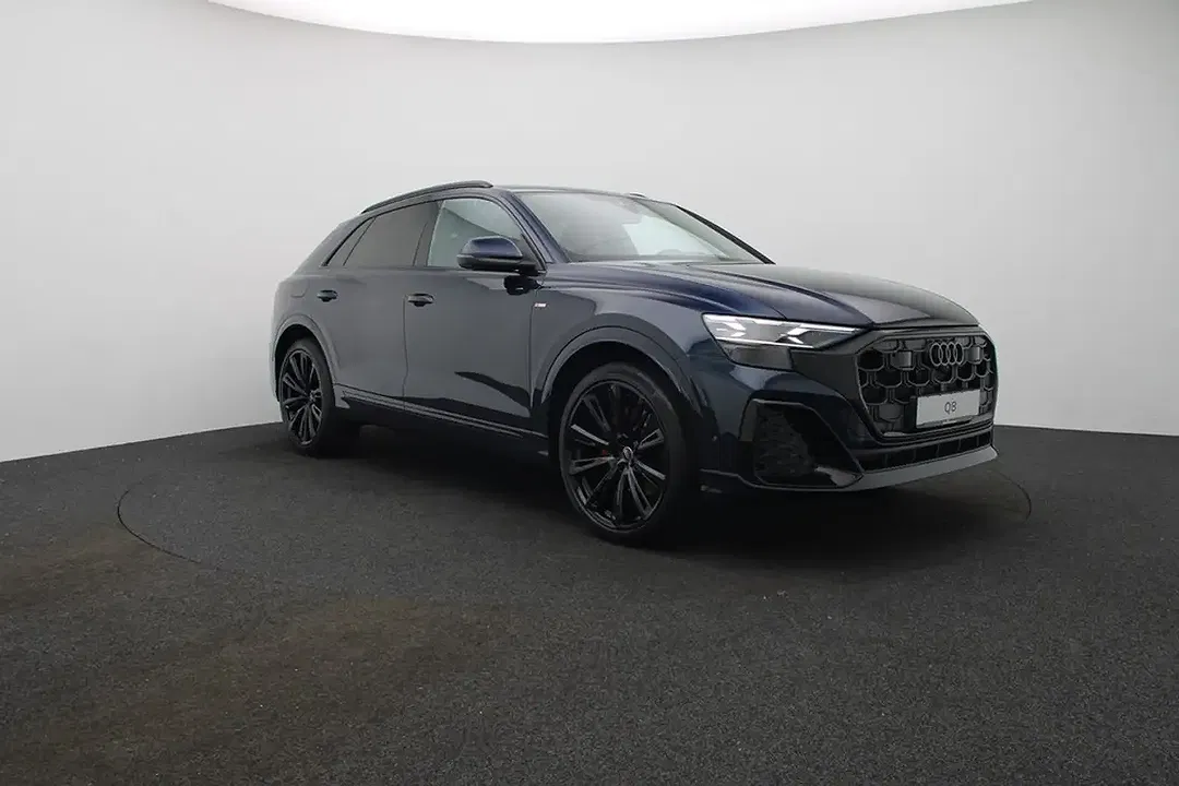 Audi Q8 - Thumbnail 6