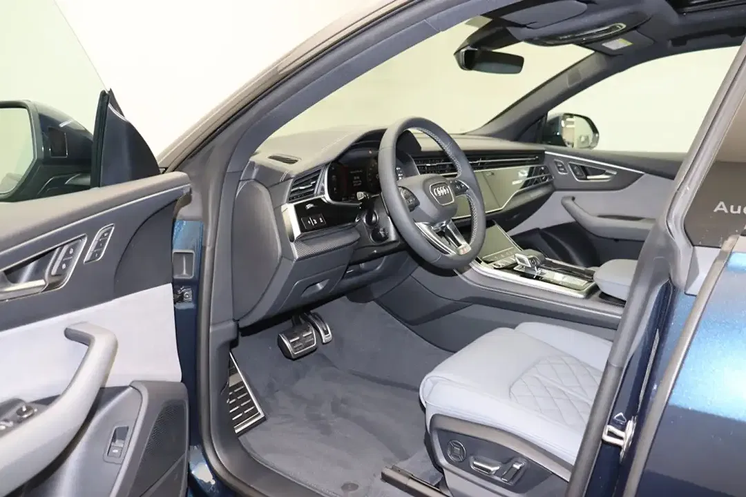 Audi Q8 - Thumbnail 8