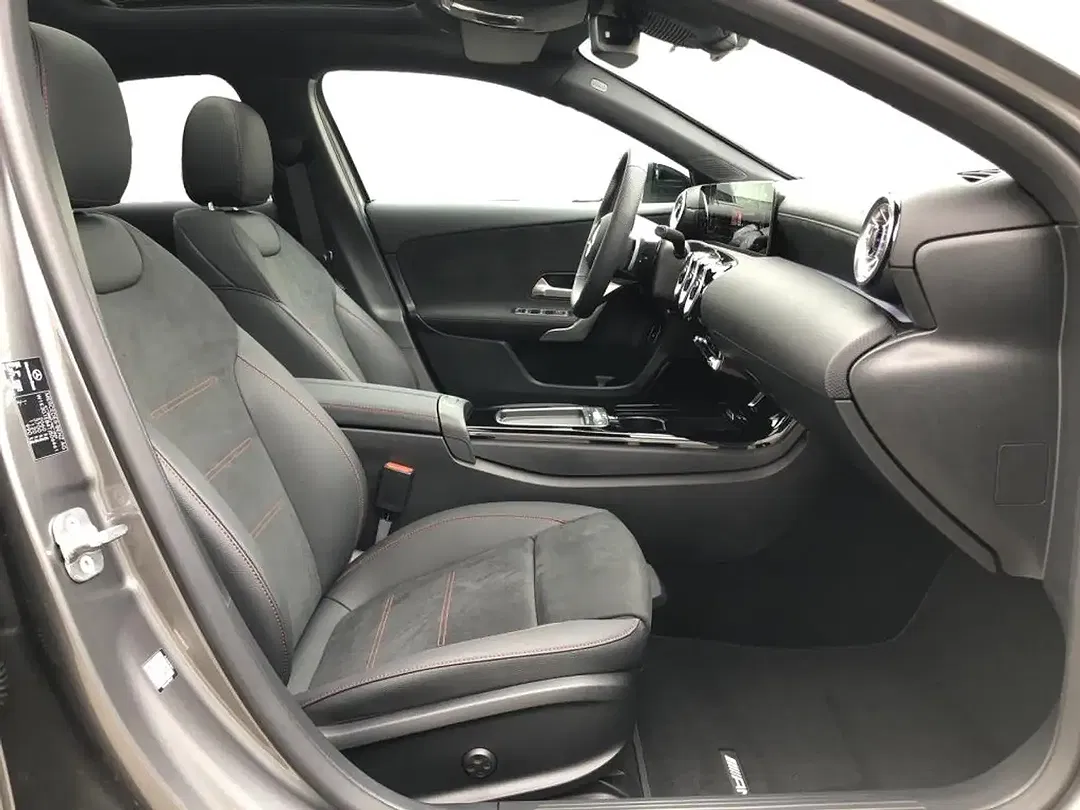 Mercedes-Benz A 220 - Thumbnail 3