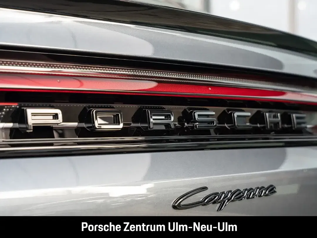 Porsche Cayenne - Thumbnail 14