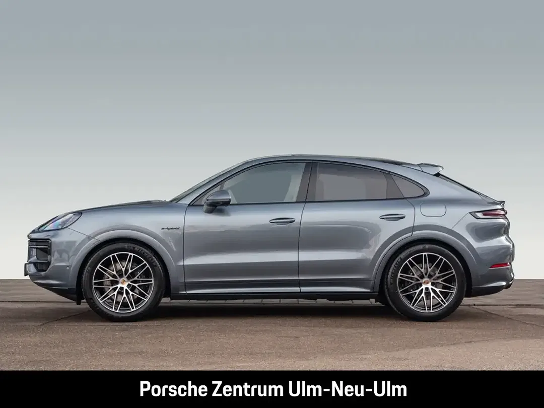 Porsche Cayenne - Thumbnail 2