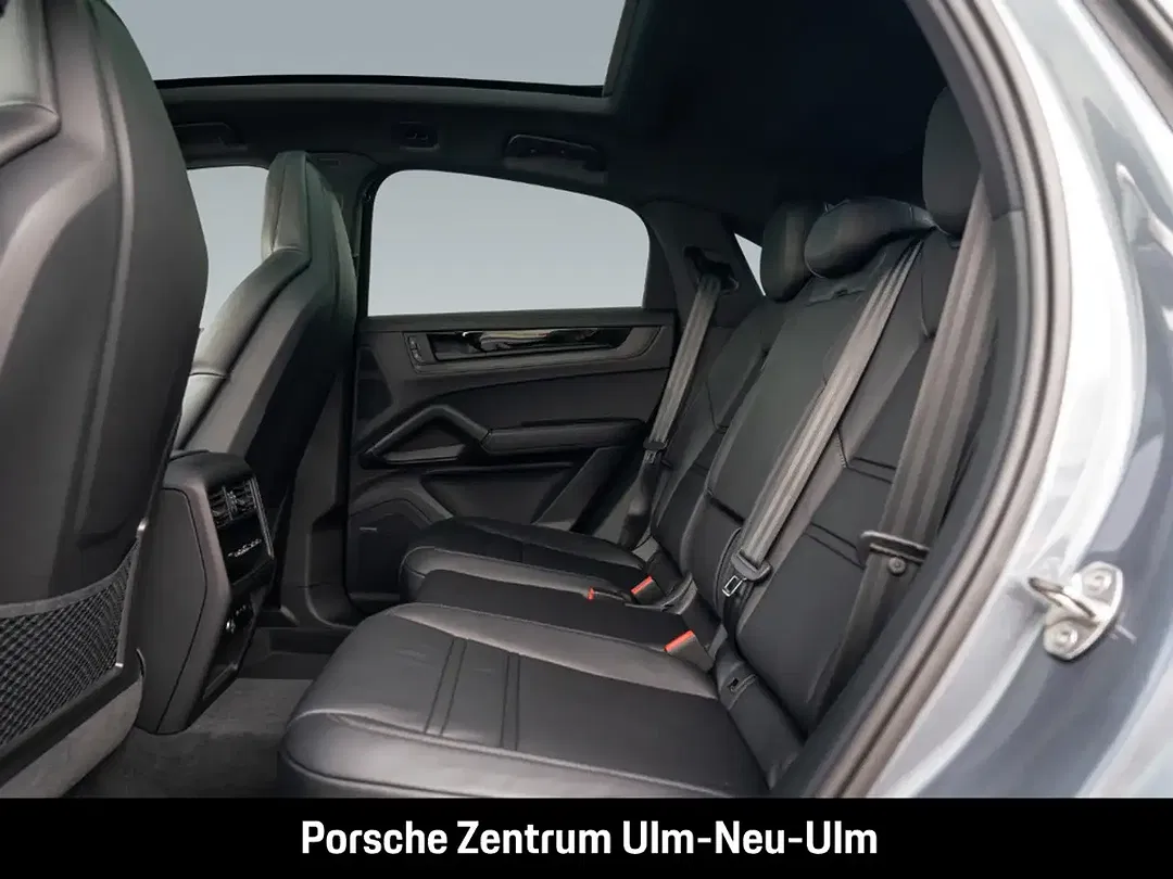 Porsche Cayenne - Thumbnail 7