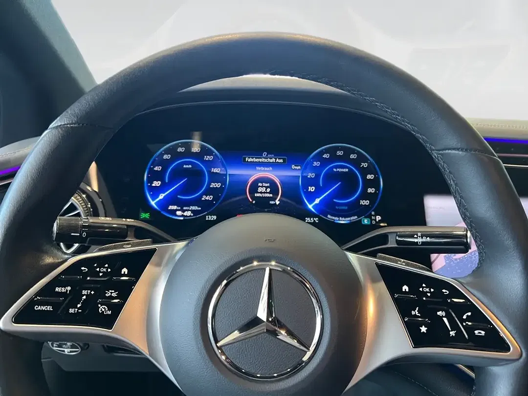 Mercedes-Benz EQE 500 - Thumbnail 11