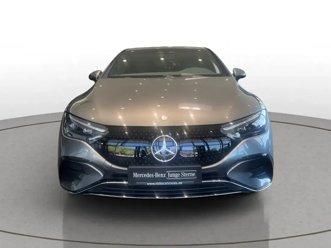 Mercedes-Benz EQE 500 - Thumbnail 2
