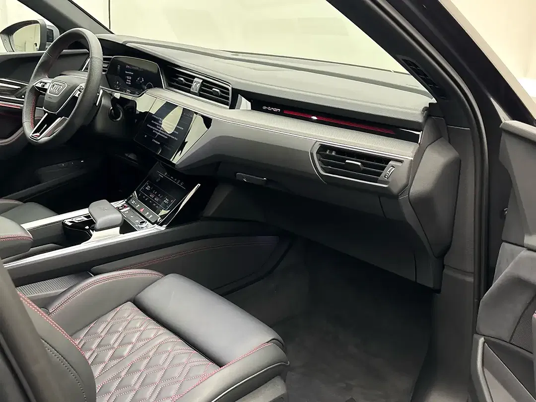 Audi SQ8 e-tron - Thumbnail 9