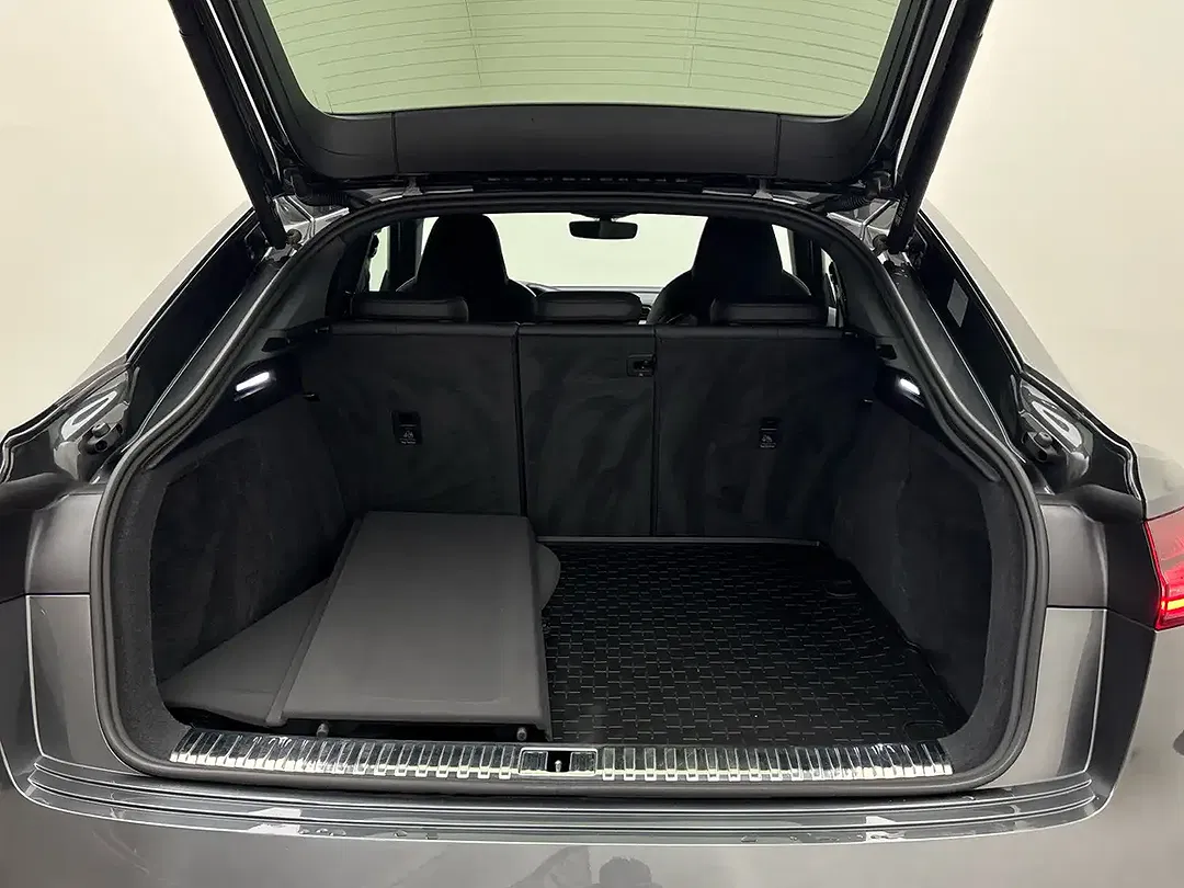 Audi SQ8 e-tron - Thumbnail 12