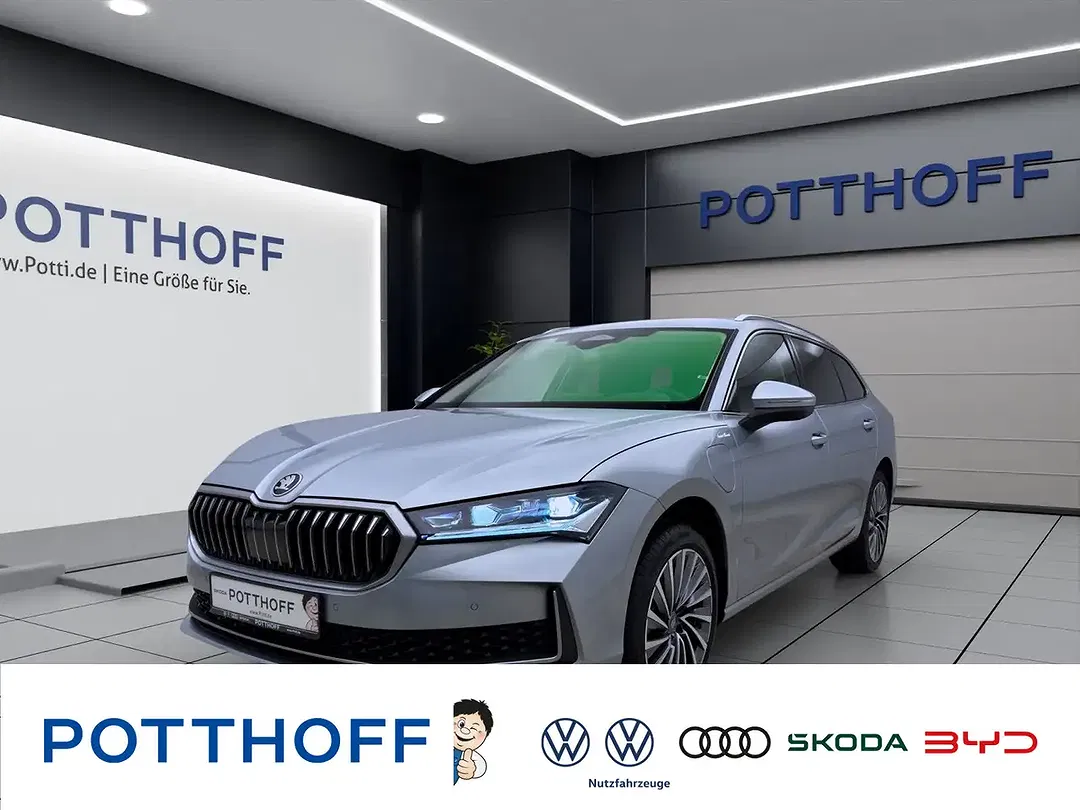 Skoda Superb - Thumbnail 1