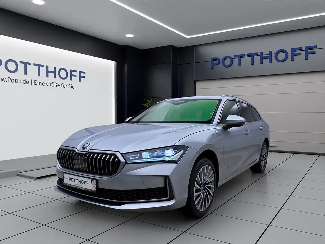 Skoda Superb - Thumbnail 2