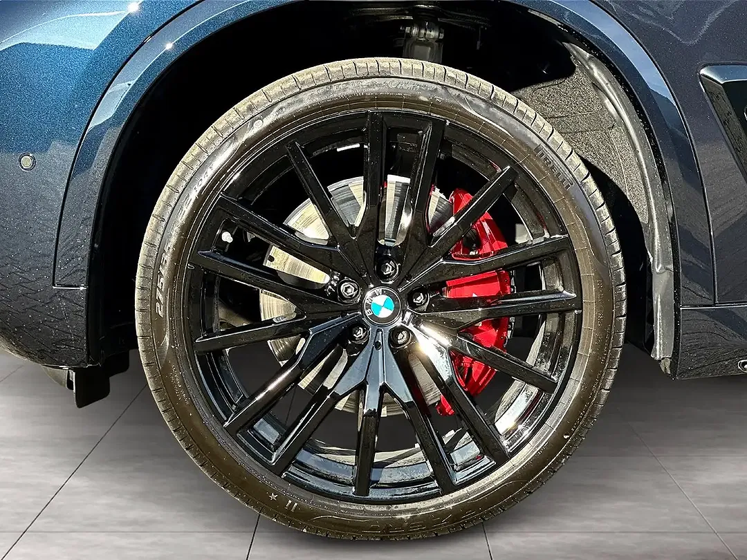 BMW X5 - Thumbnail 6