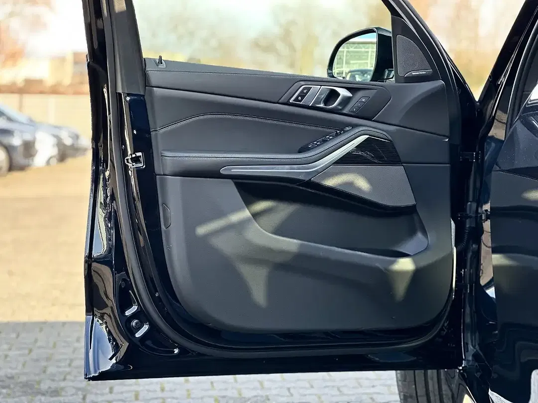 BMW X5 - Thumbnail 7