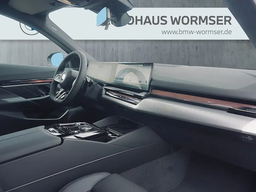 BMW 520 - Thumbnail 11