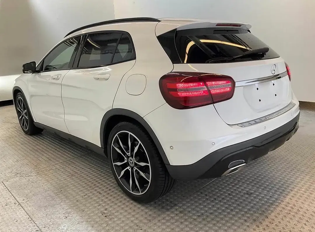 Mercedes-Benz GLA 200 - Thumbnail 5