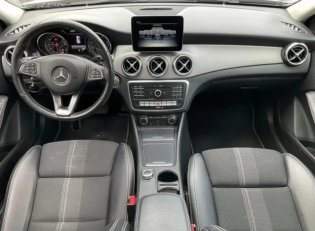 Mercedes-Benz GLA 200 - Thumbnail 8