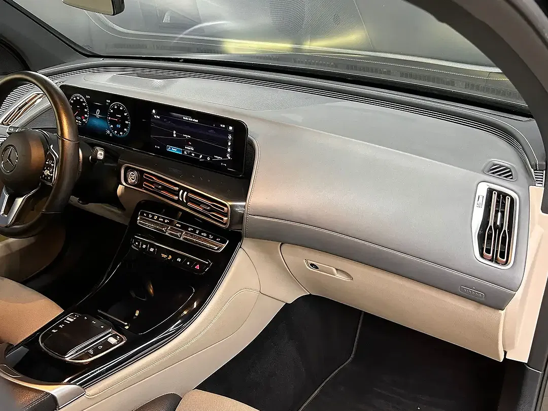Mercedes-Benz EQC 400 - Thumbnail 14
