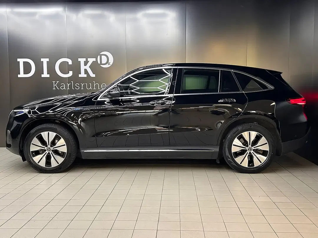Mercedes-Benz EQC 400 - Thumbnail 4
