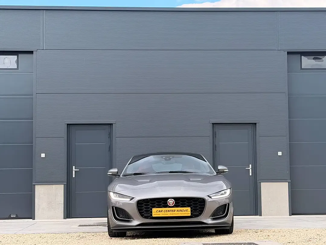 Jaguar F-Type - Thumbnail 10