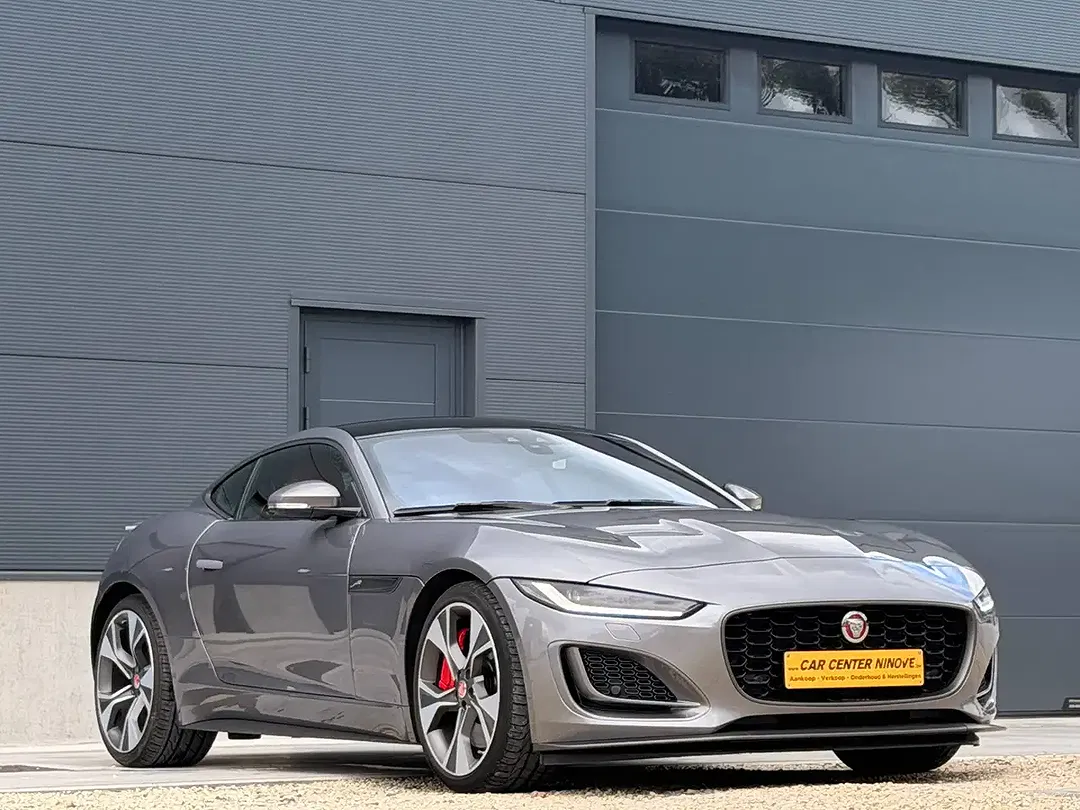 Jaguar F-Type - Thumbnail 11