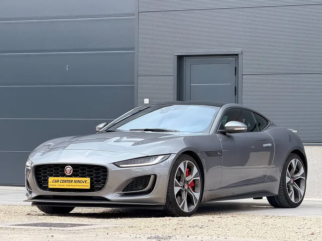 Jaguar F-Type - Thumbnail 12